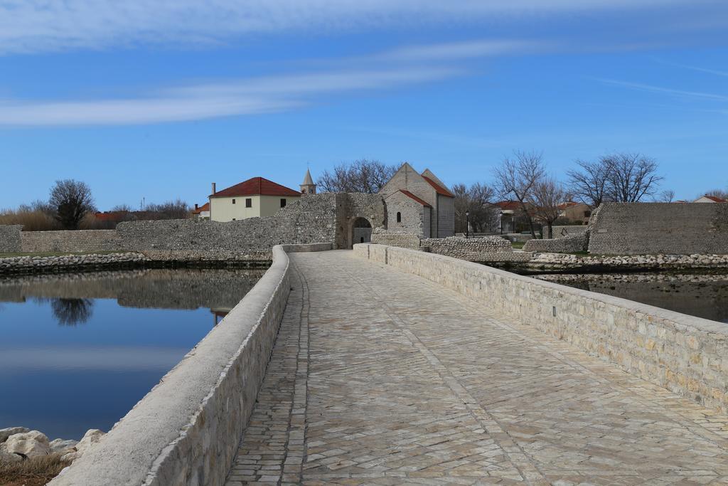 Mk | Apartments Nin Vrsi Bagian luar foto