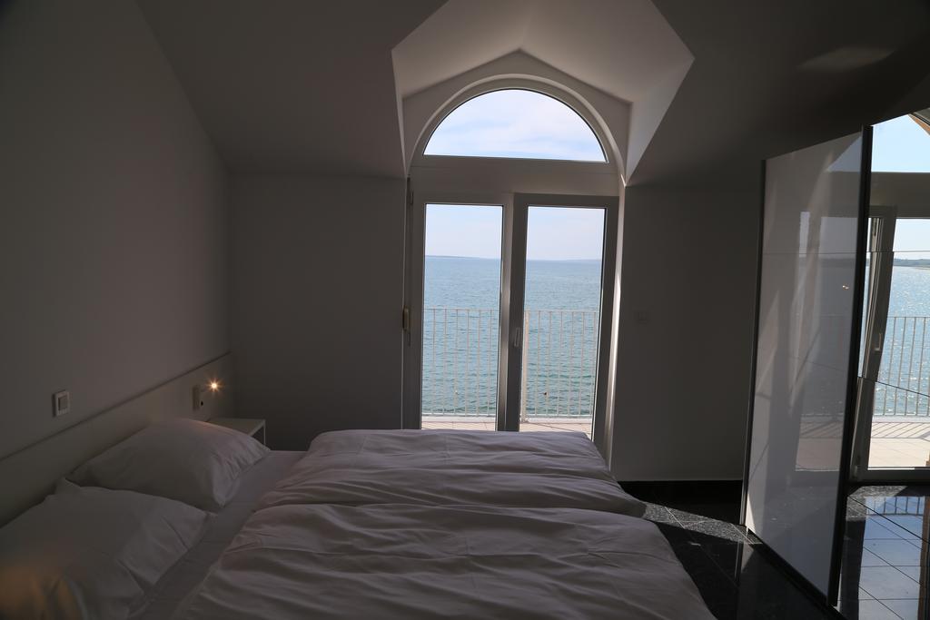 Mk | Apartments Nin Vrsi Bagian luar foto