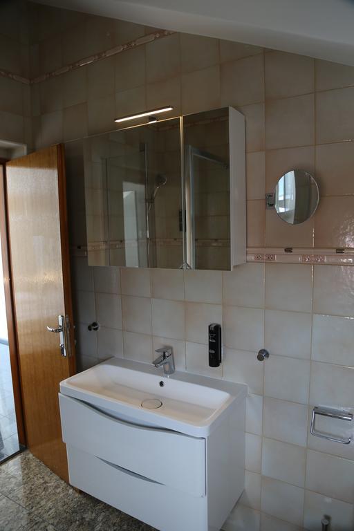 Mk | Apartments Nin Vrsi Bagian luar foto